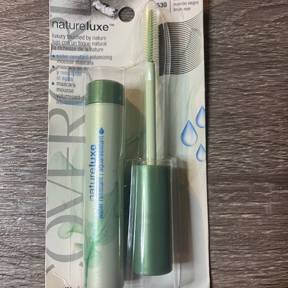 Covergirl Natureluxe Mousse Mascara #530 Black Brow Water Resistant New! Full SZ - Picture 7 of 7